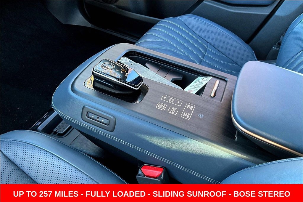 Used 2023 Nissan Ariya image 17