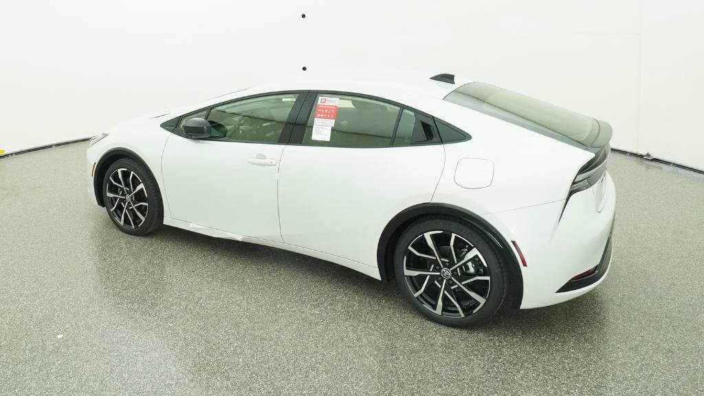 New 2026 Toyota Prius Plug-In Hybrid FWD image 7