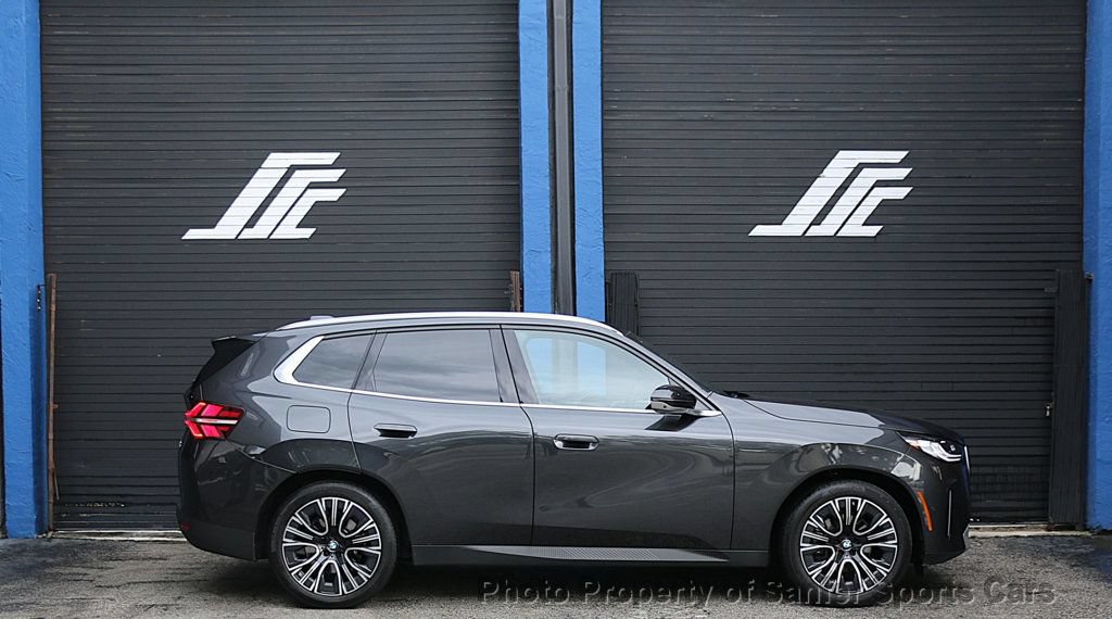 Used 2025 BMW X3 xDrive30i AWD/4WD image 1