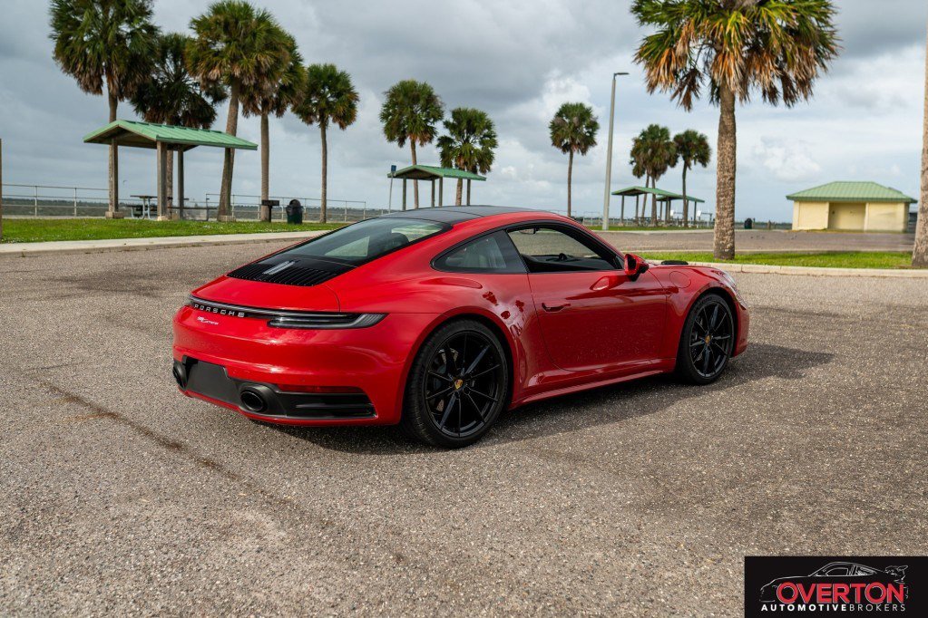 Used 2024 Porsche 911 Carrera image 6