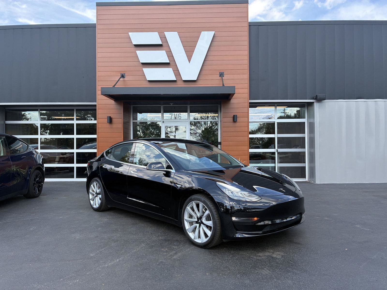 Used 2019 Tesla Model 3 Mid Range