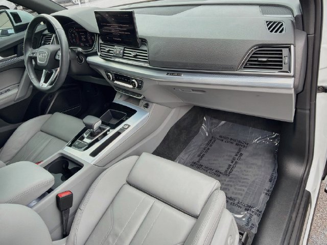 Used 2024 Audi Q5 2.0T Premium Plus AWD/4WD image 13