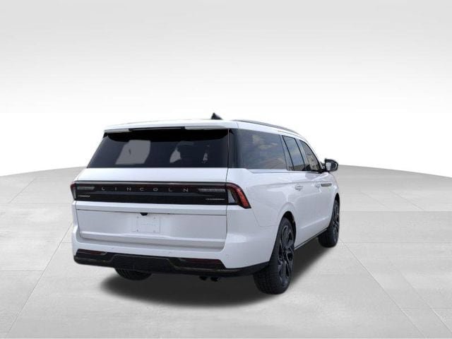 New 2026 Lincoln Navigator L Black Label AWD/4WD image 8