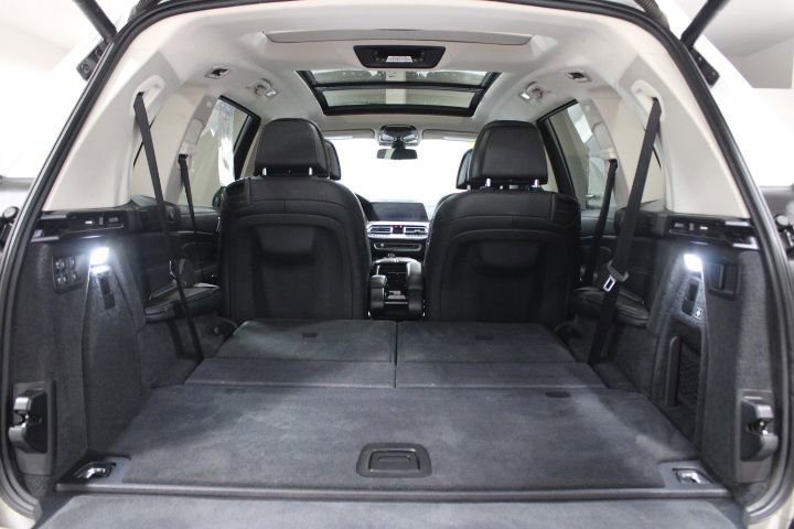 Used 2019 BMW X7 xDrive50i w/ Dynamic Handling Package image 17