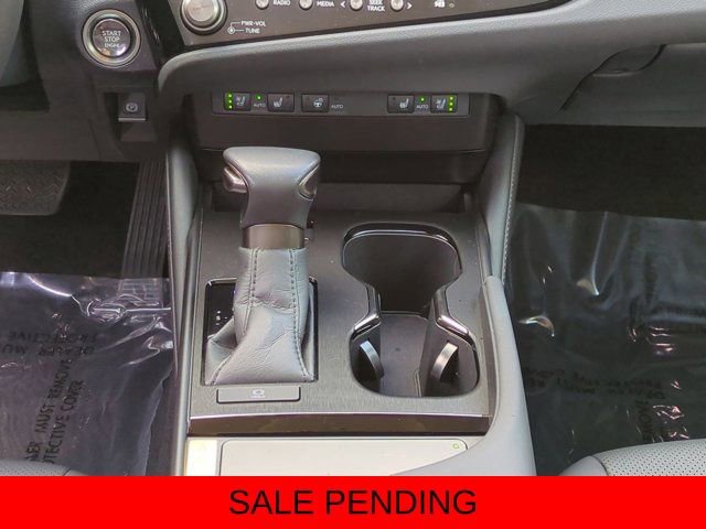 Certified 2025 Lexus ES 350 w/ Premium Package image 18