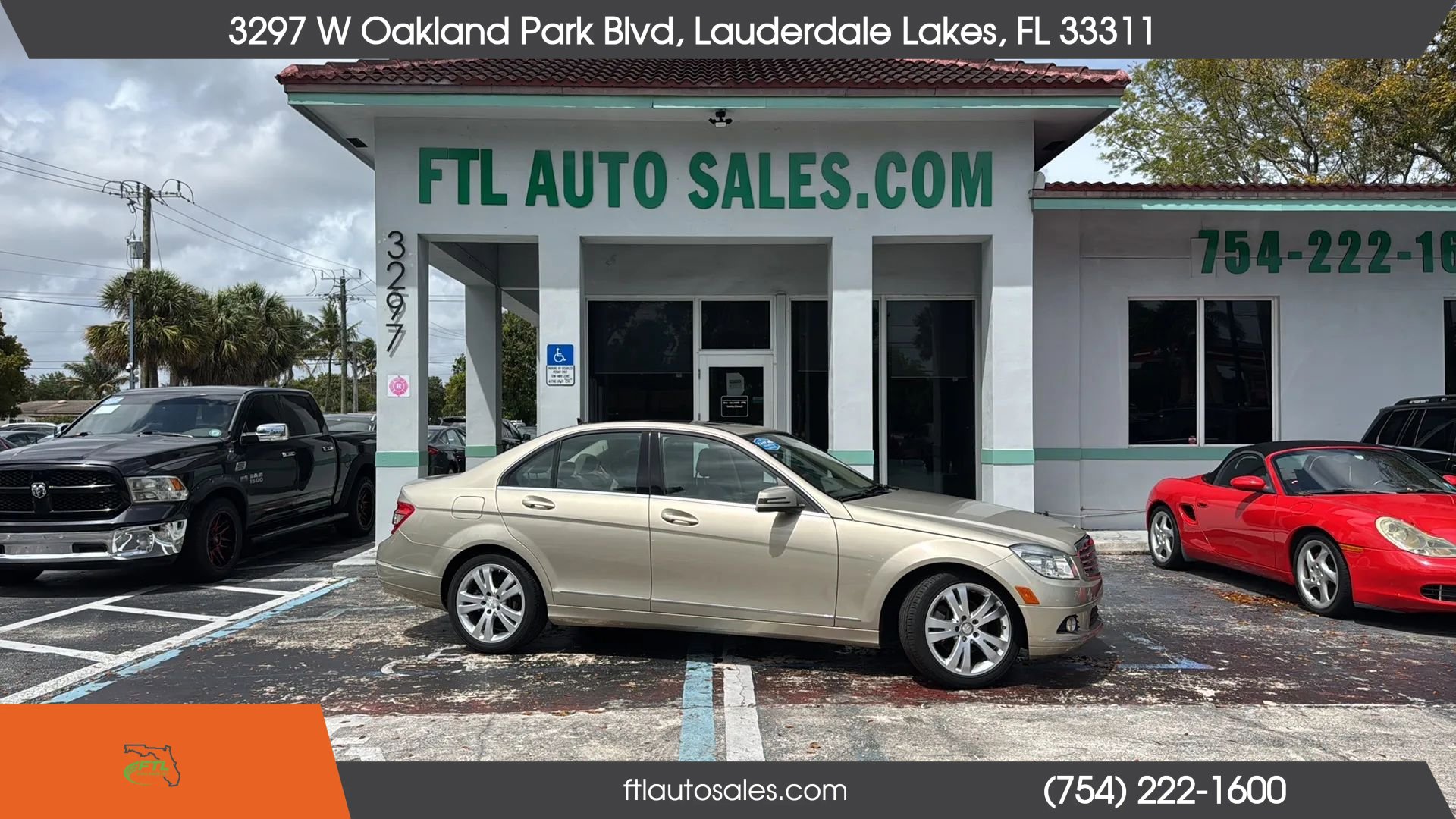 Used 2011 Mercedes-Benz C 300 Sedan image 1