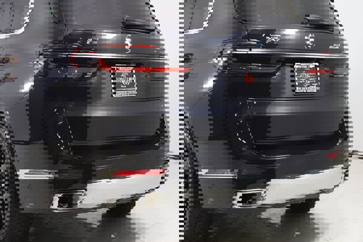 Used 2023 BMW X7 xDrive40i w/ Premium Package image 23