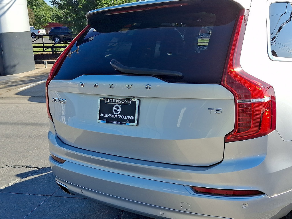 Used 2021 Volvo XC90 T5 Momentum w/ Climate Package FWD image 30