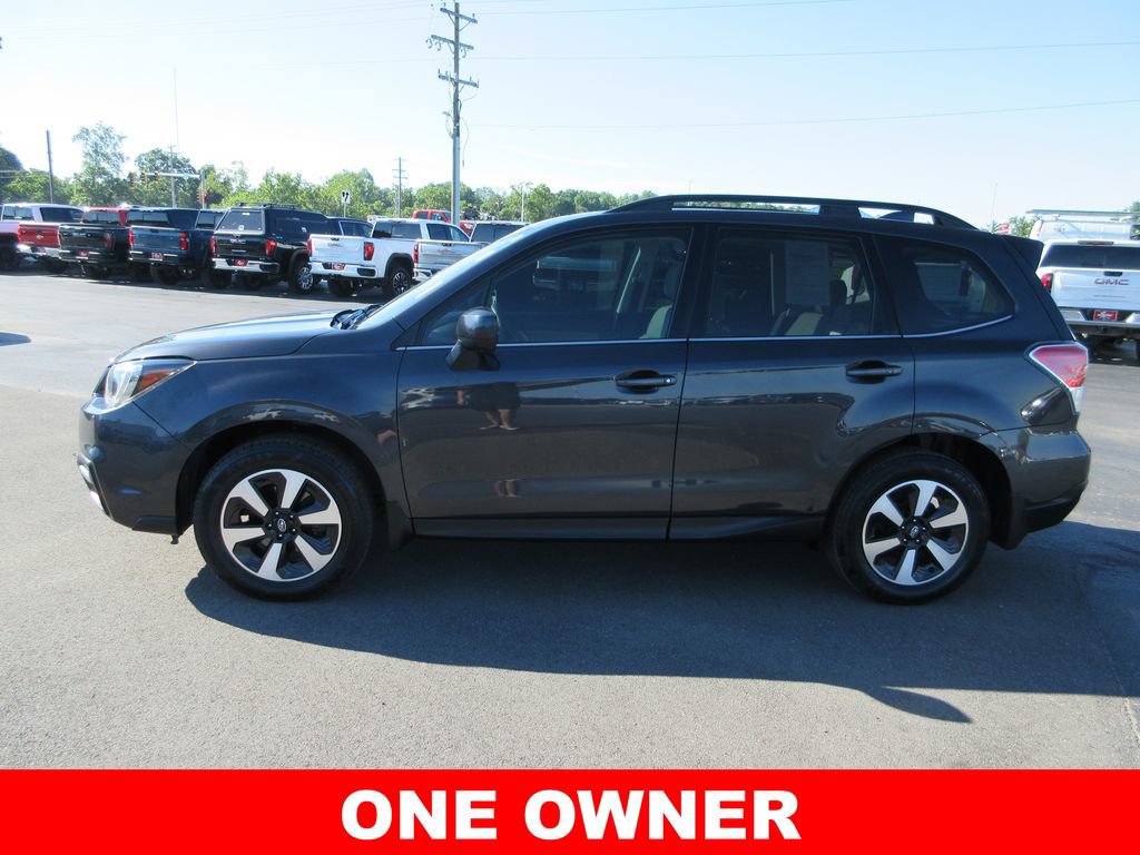 Used 2017 Subaru Forester 2.5i Limited AWD/4WD image 10