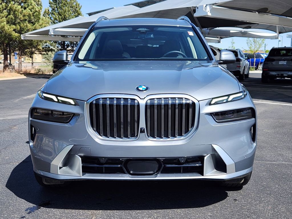 Used 2024 BMW X7 xDrive40i w/ Premium Package image 5