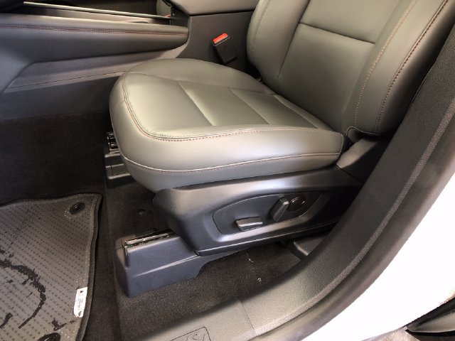 New 2026 Ford Explorer Active w/ Active Comfort Package AWD/4WD image 11