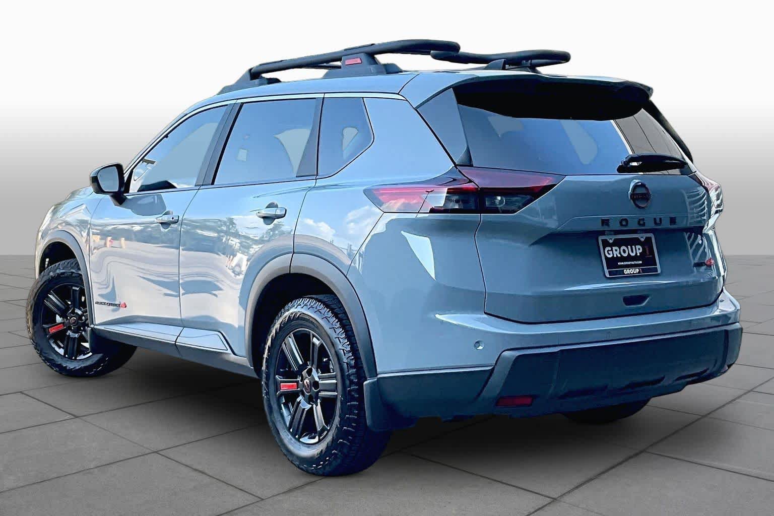Certified 2026 Nissan Rogue SV AWD/4WD image 12