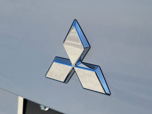 New 2026 Mitsubishi Outlander ES FWD image 8