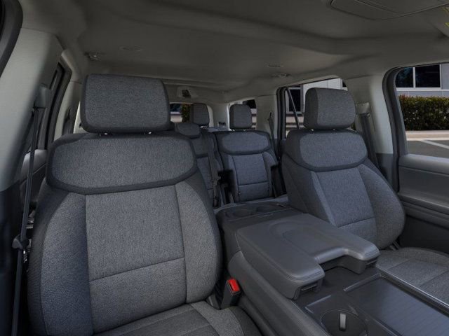 New 2026 Ford Expedition Active image 10