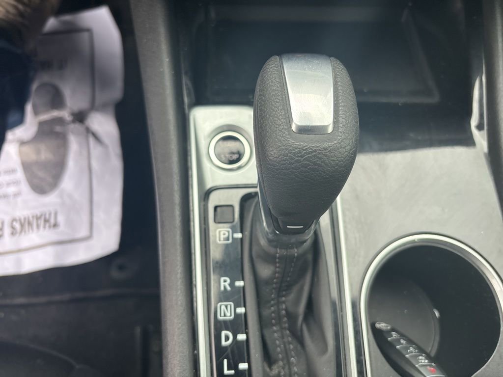 Used 2024 Nissan Altima 2.5 SV FWD image 12