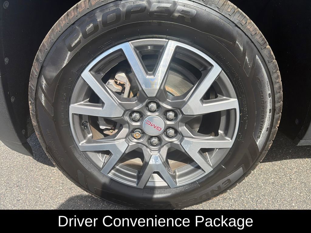 Used 2020 GMC Acadia SLE w/ Driver Convenience Package image 9
