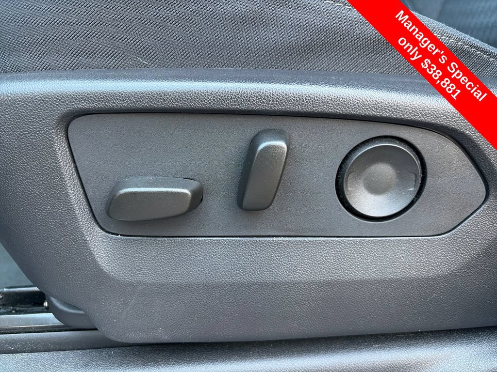 Used 2024 Chevrolet Silverado 1500 LT AWD/4WD image 14