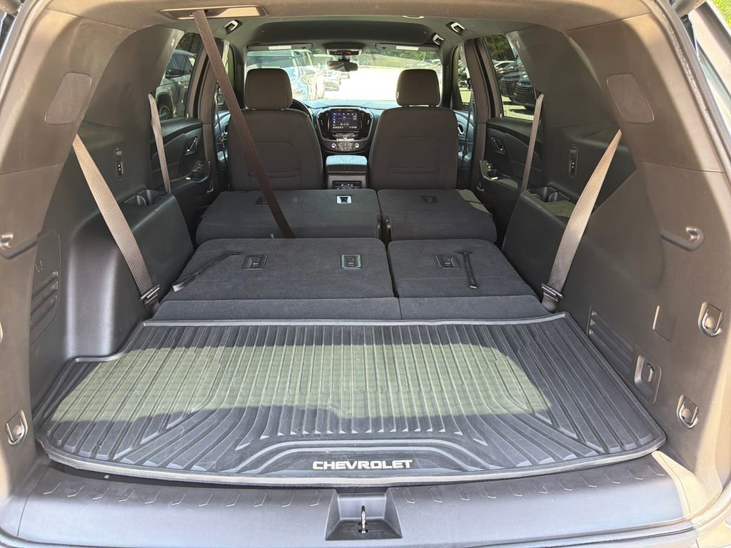 Certified 2022 Chevrolet Traverse LT FWD image 32
