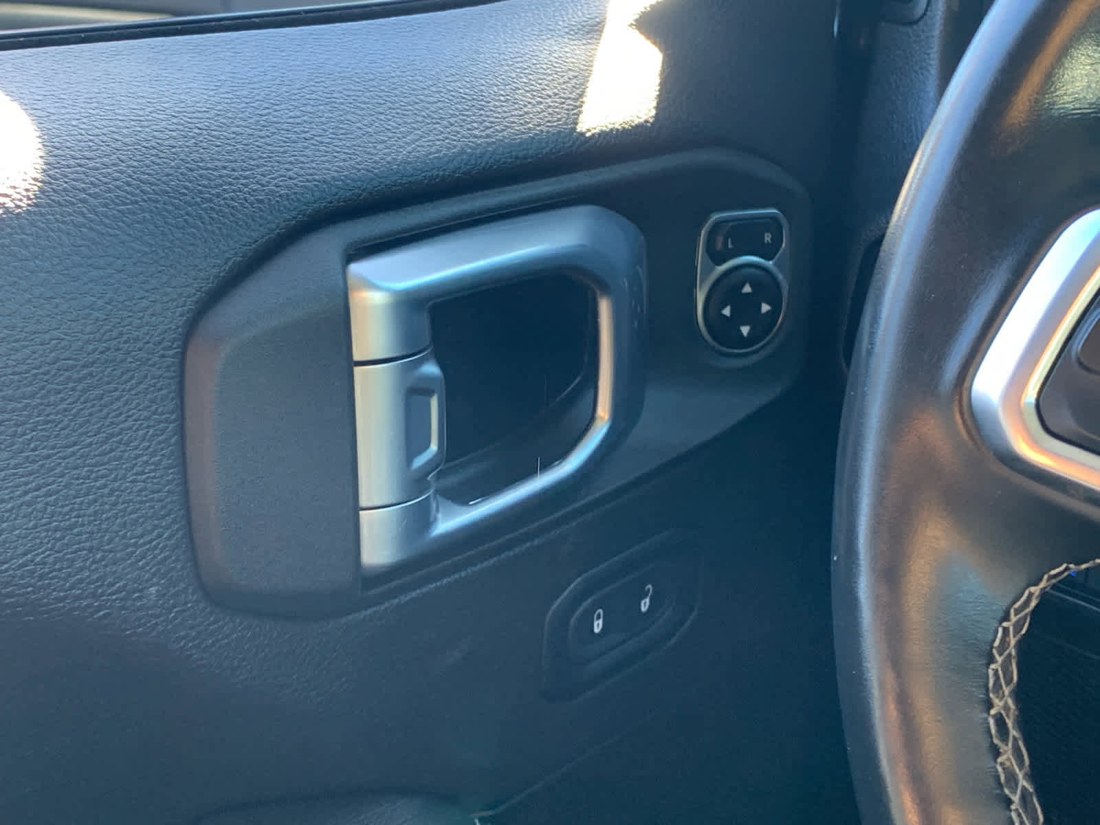 Used 2023 Jeep Wrangler Sahara w/ Cold Weather Group image 24