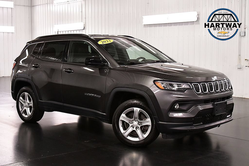 Used 2023 Jeep Compass Latitude w/ Convenience Group AWD/4WD video 1