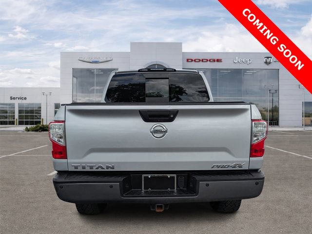 Used 2017 Nissan Titan PRO-4X AWD/4WD image 4