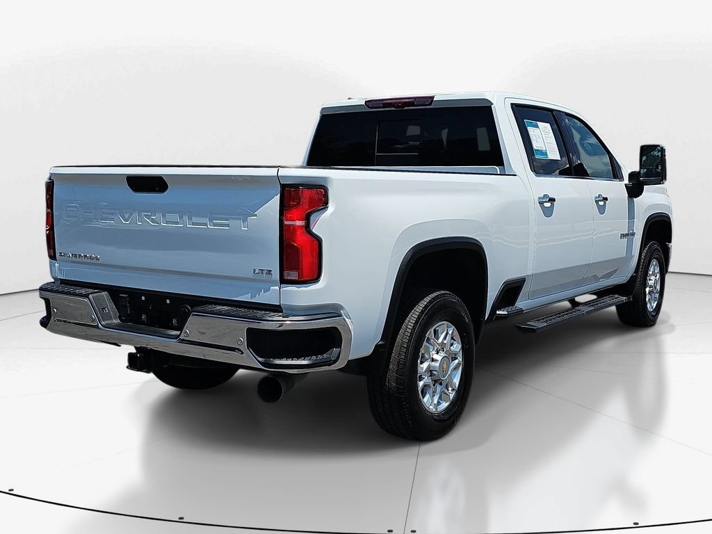 Used 2025 Chevrolet Silverado 2500 LTZ w/ LTZ Premium Package AWD/4WD image 6