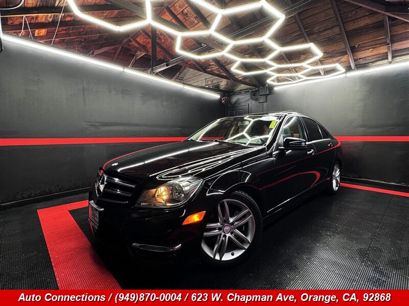 Used 2013 Mercedes-Benz C 250 Sedan image 2