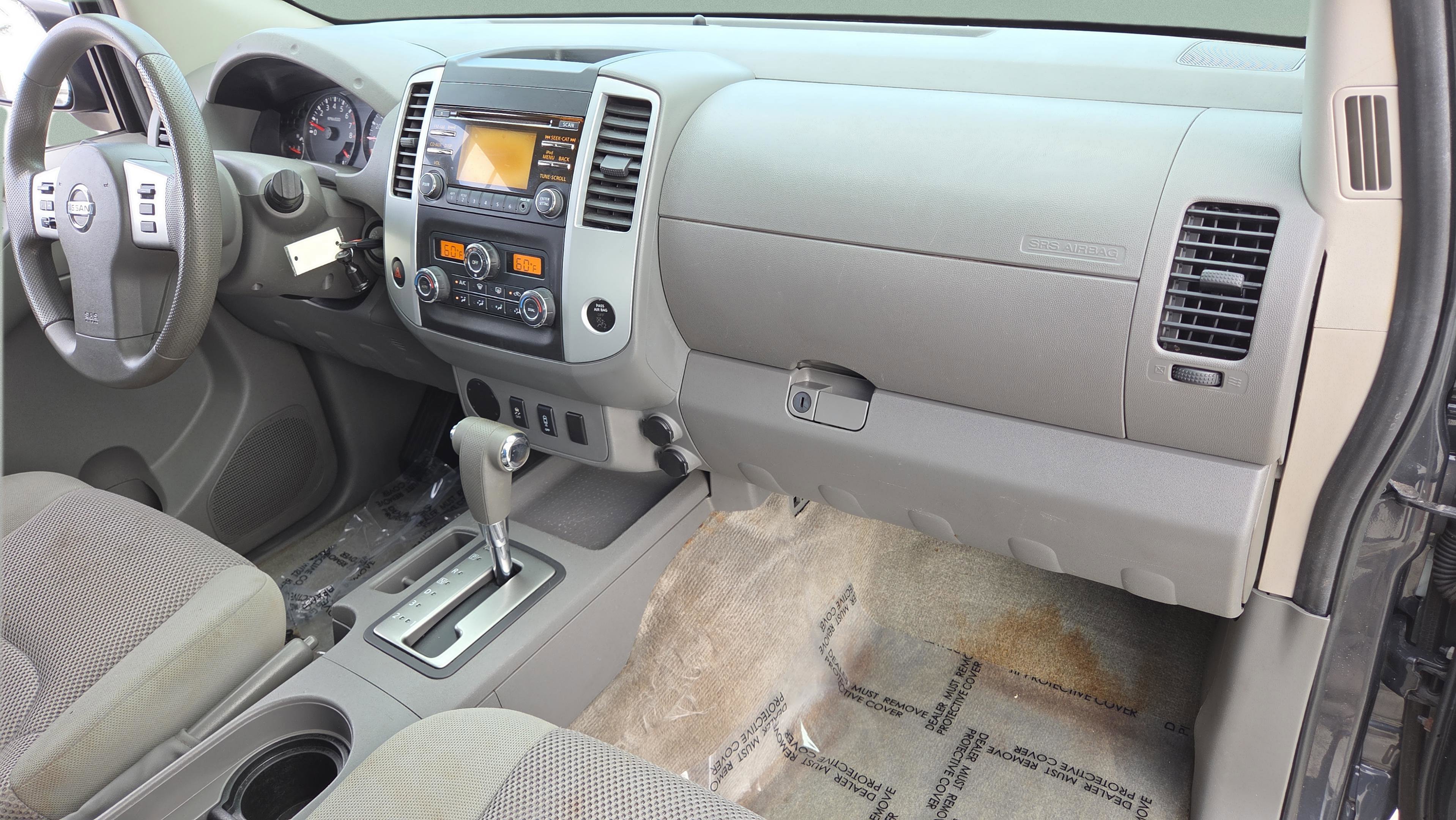 Used 2013 Nissan Frontier SV w/ SV Value Truck Pkg image 16