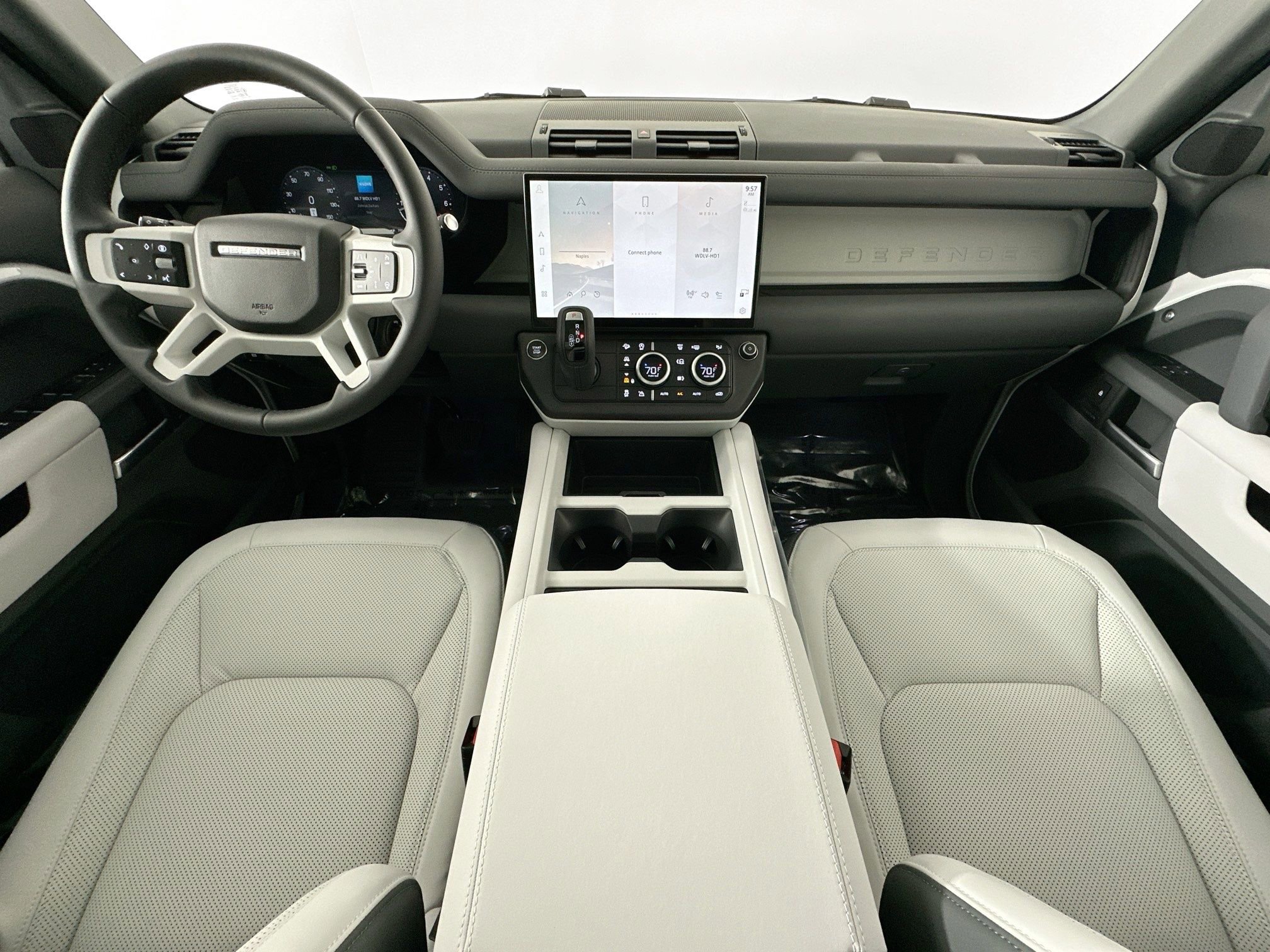 Used 2026 Land Rover Defender 110 S image 21