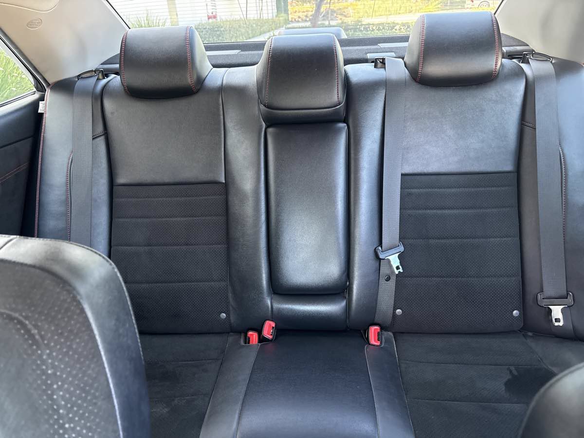 Used 2015 Toyota Camry XSE FWD image 28