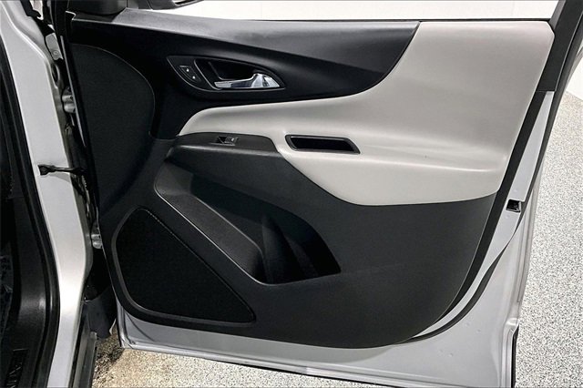 Used 2018 Chevrolet Equinox LS image 30