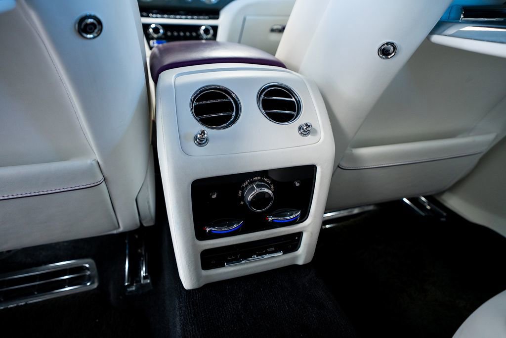 Used 2022 Rolls-Royce Ghost w/ Ghost Package AWD/4WD image 42