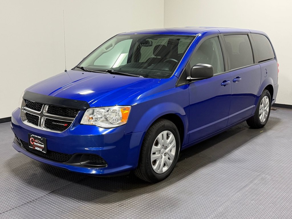 Used 2018 Dodge Grand Caravan SE w/ UConnect Hands-Free Group FWD image 1