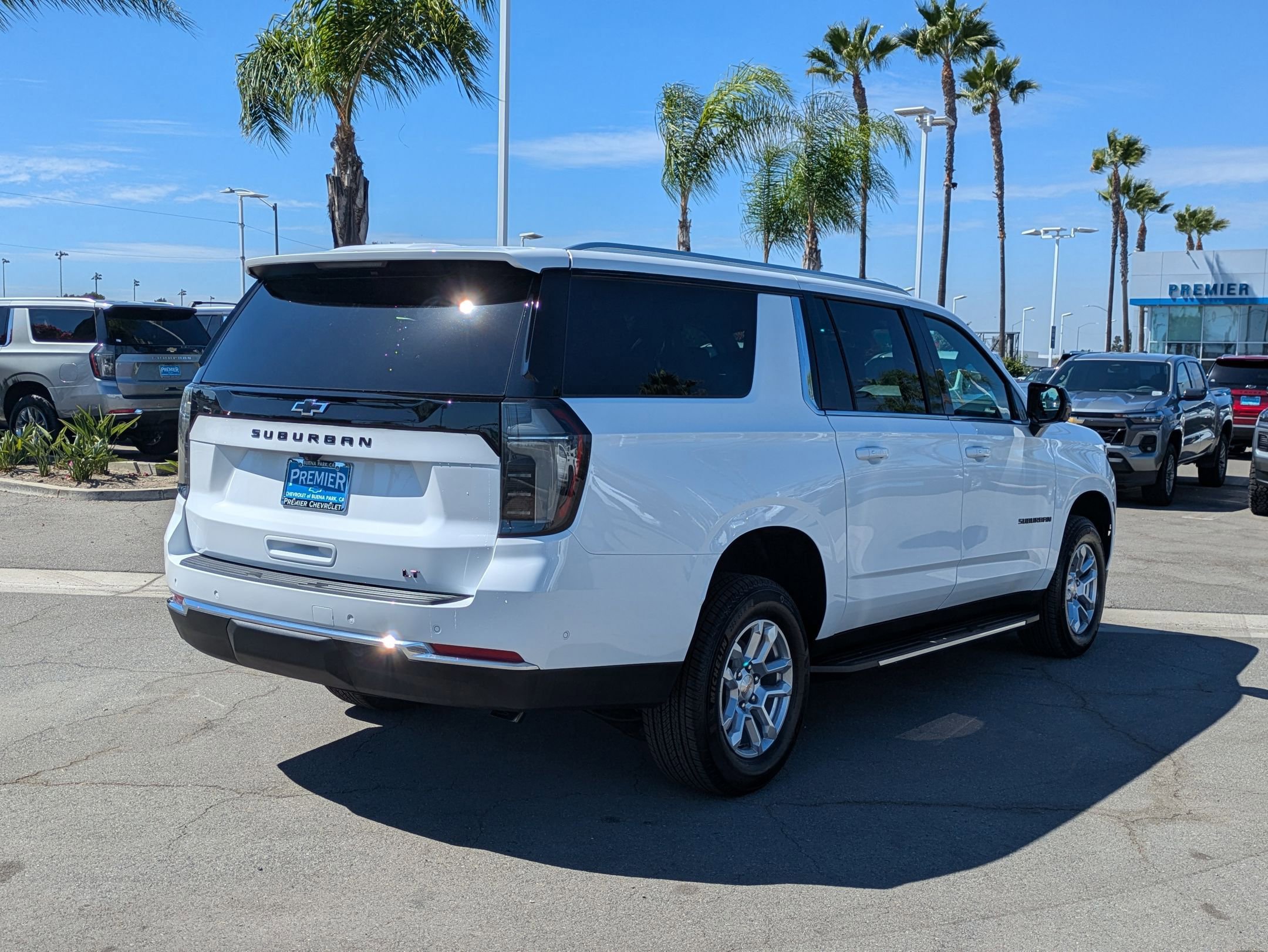 New 2026 Chevrolet Suburban LT w/ Comfort Package image 5