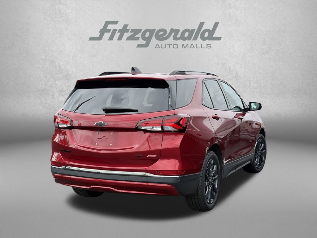 Used 2023 Chevrolet Equinox RS w/ RS Leather Package AWD/4WD image 16