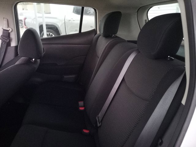 Used 2017 Nissan Leaf S image 11