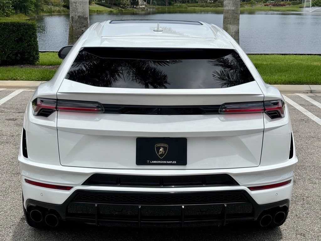 Used 2024 Lamborghini Urus S AWD/4WD image 7