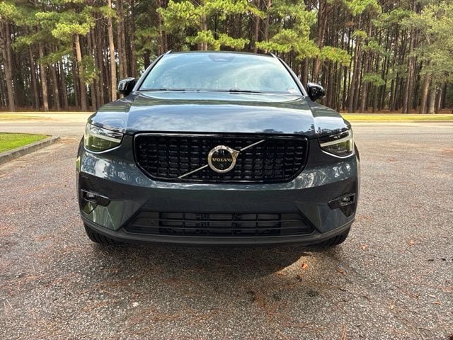 New 2026 Volvo XC40 B5 Ultra w/ Climate Package AWD/4WD image 2