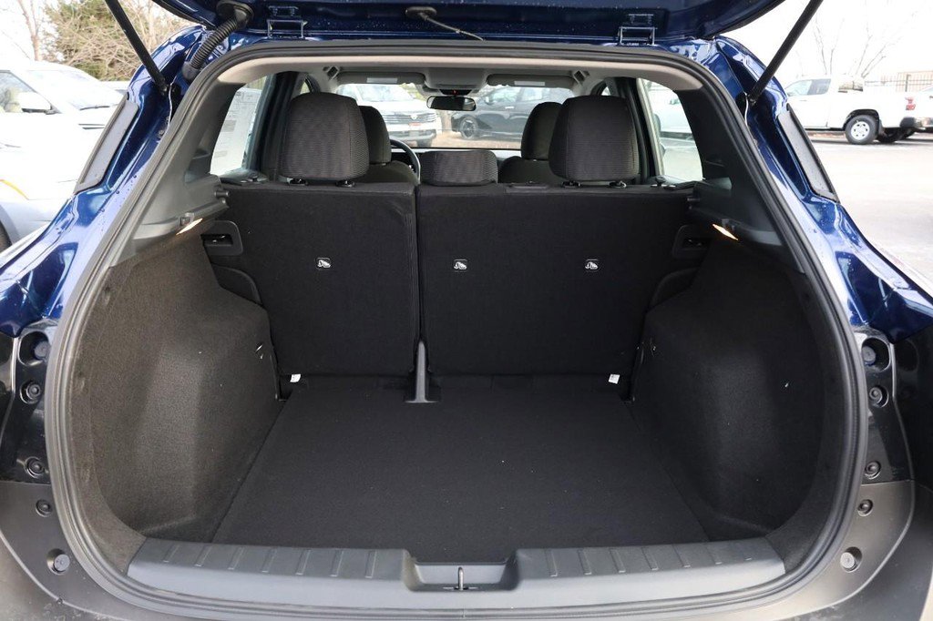 New 2026 Nissan Kicks S image 7