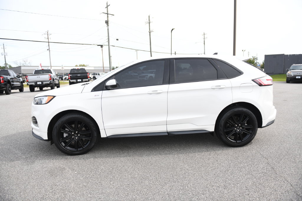 Used 2022 Ford Edge ST-Line w/ Class II Trailer Tow Package AWD/4WD image 7
