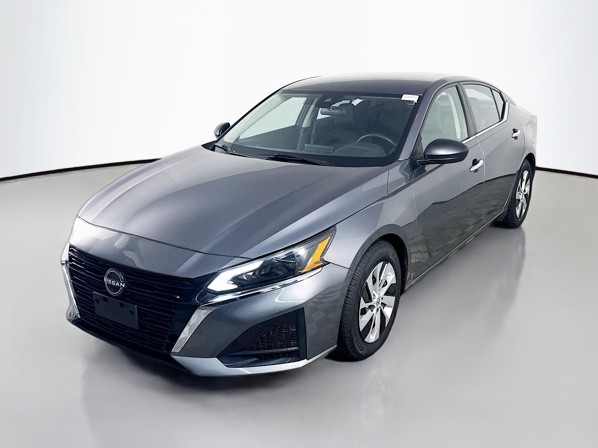 Used 2024 Nissan Altima 2.5 S image 4