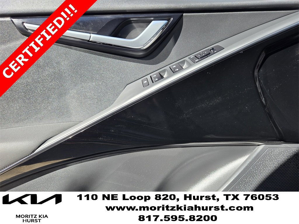 Certified 2024 Kia Niro EX image 23