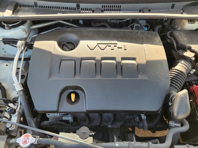 Used 2018 Toyota Corolla LE FWD image 21