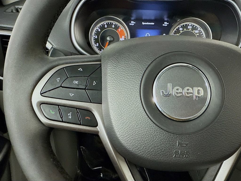 Used 2022 Jeep Cherokee Latitude Lux w/ Sun & Sound Group image 30