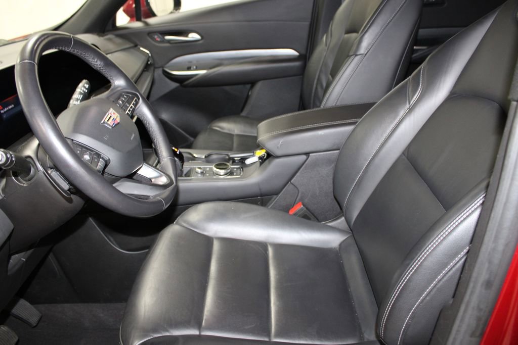 Used 2024 Cadillac XT4 Premium Luxury image 12