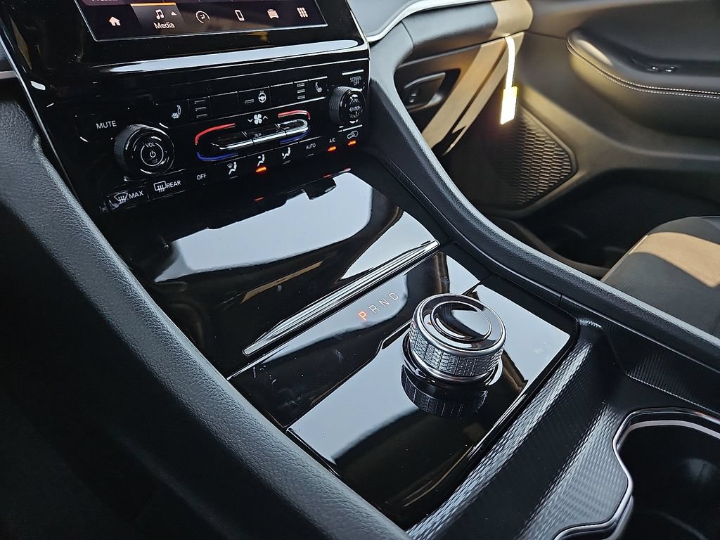 New 2025 Jeep Grand Cherokee L Laredo AWD/4WD image 20