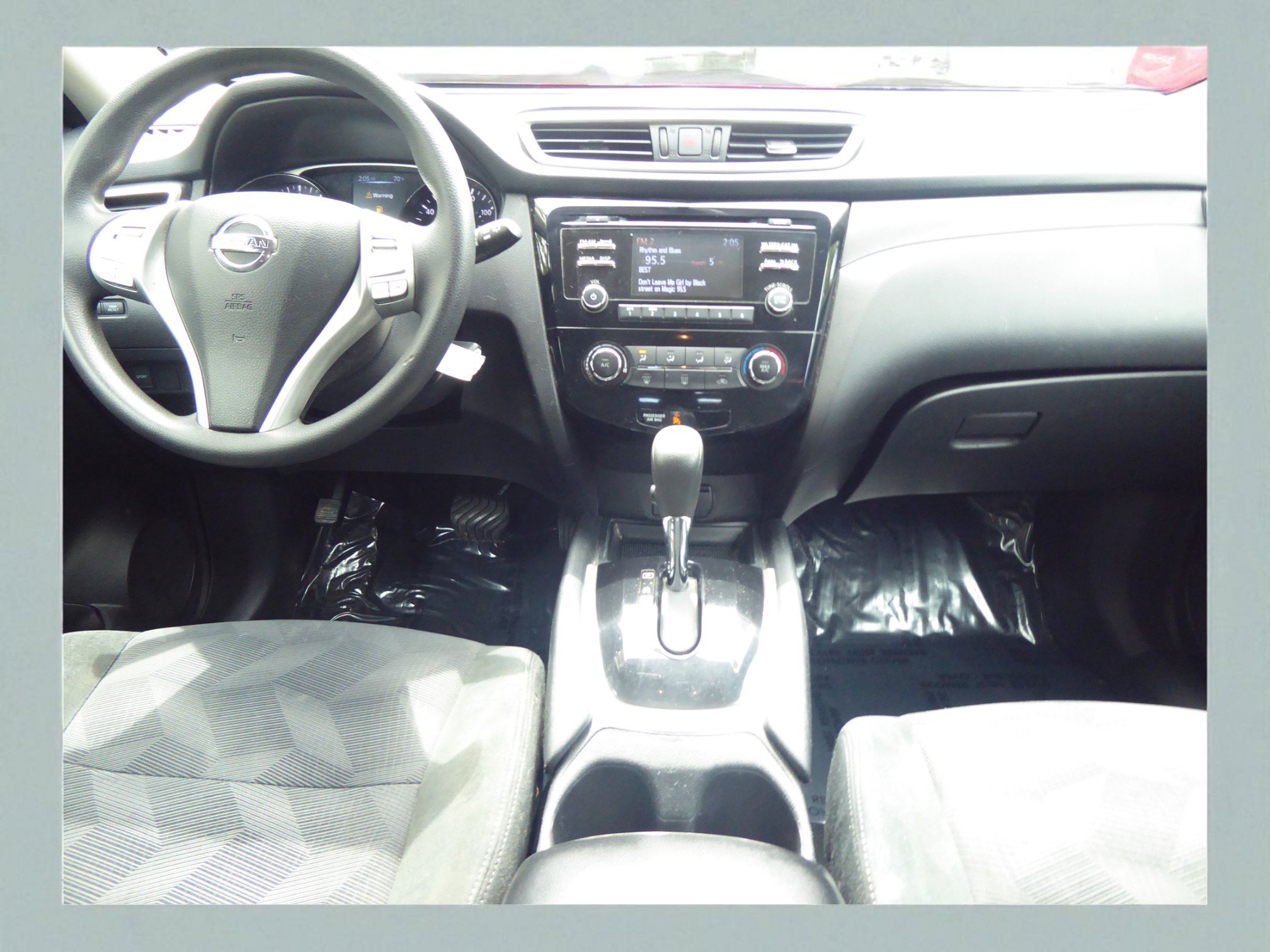 Used 2016 Nissan Rogue S image 12