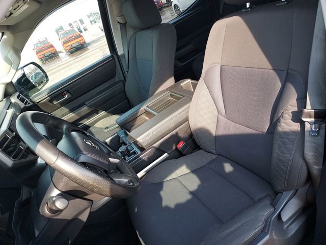 Used 2022 Toyota Tundra SR5 w/ SR5 Convenience Package image 15