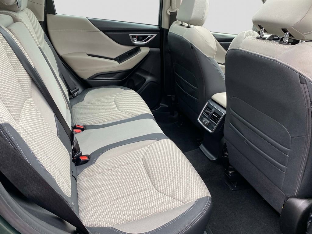 Used 2022 Subaru Forester Premium image 27