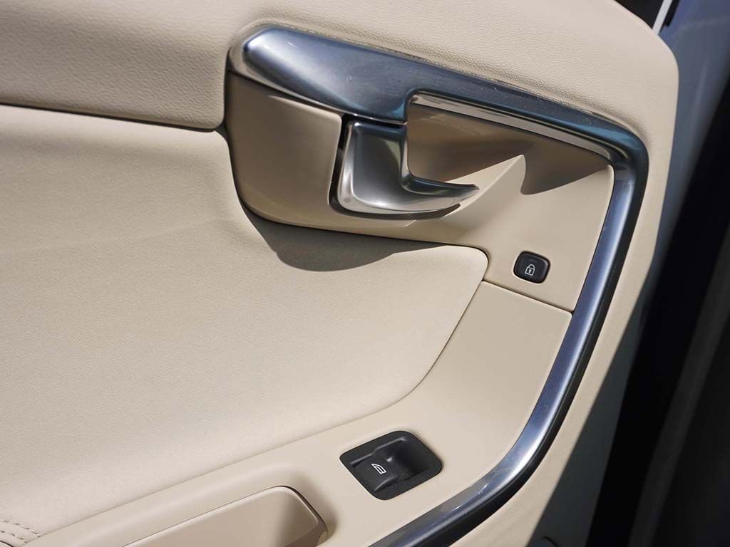 Used 2012 Volvo S60 T5 image 25